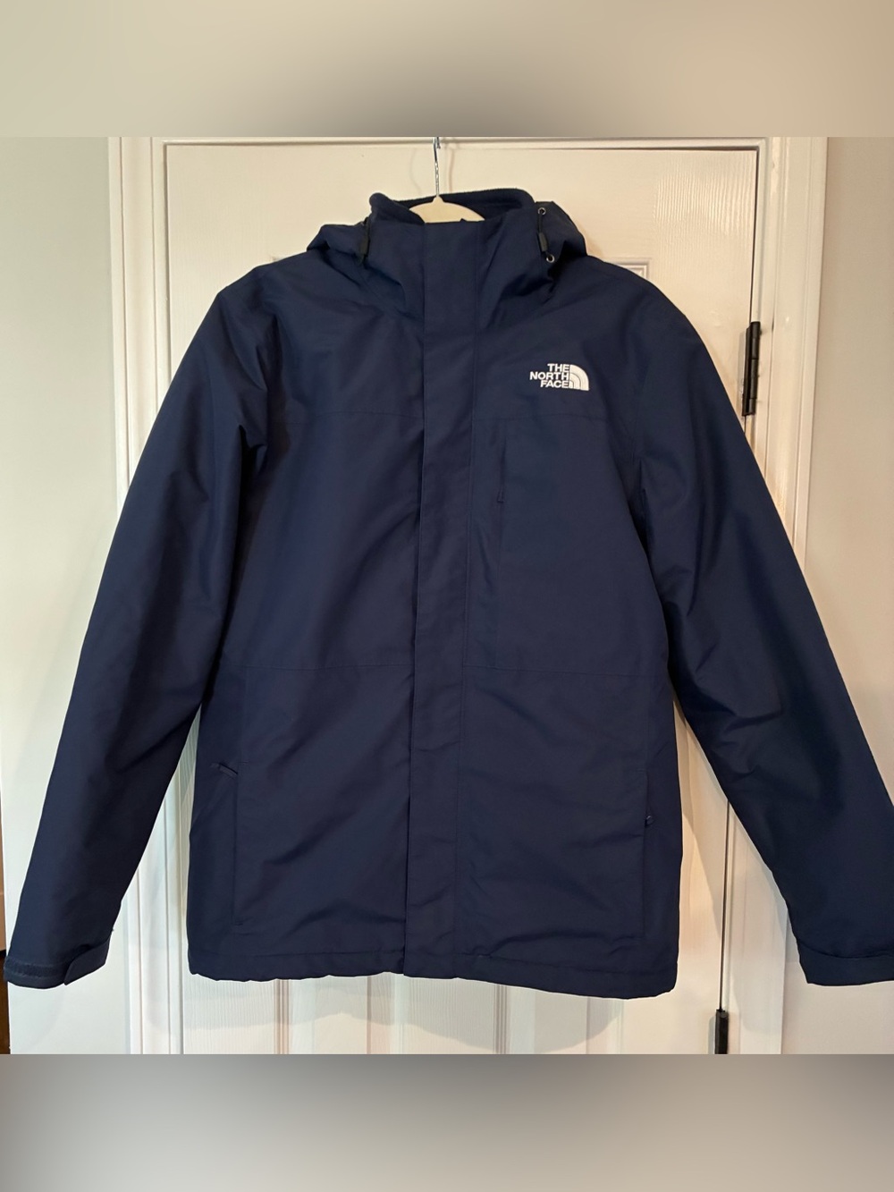 The North Face Men's Navy Hooded Winter Jacket size Small